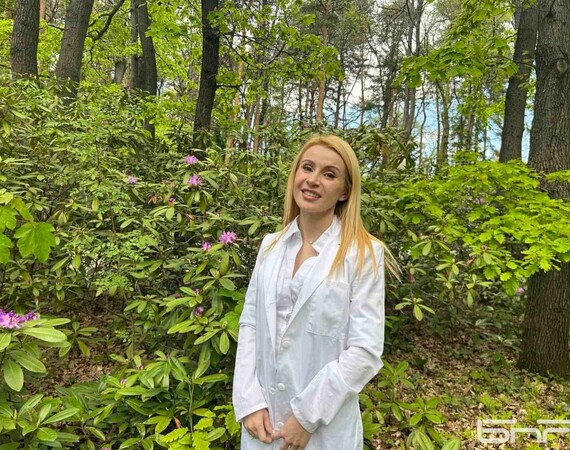 Д-р Веселина Бельова: Розацеята реагира бурно на слънчевото греене