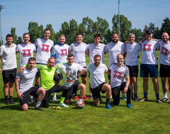 Сребърни медалисти от благотворителния футболен турнир „Ambassadors’ League 2025“