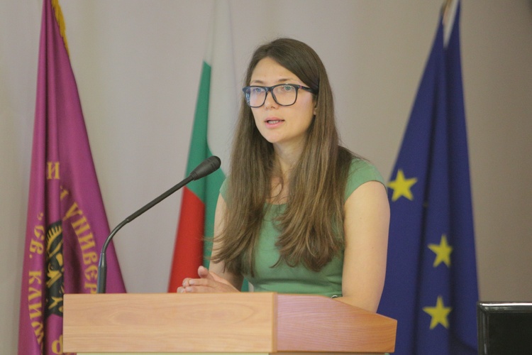 Първият симптом за евентуално наличие на метаболитен синдром е покачване на телесното тегло в областта на корема, каза д-р Миронова